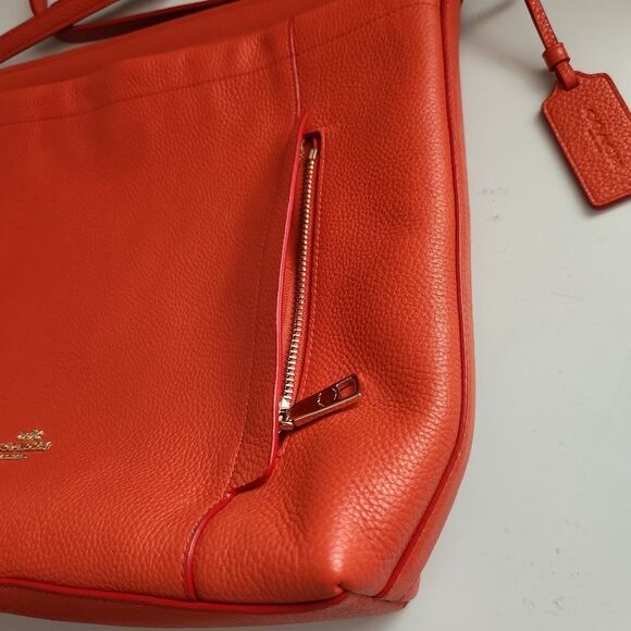 Coach Scout Hobo In Pebbled Leather - Picture 4 of 16